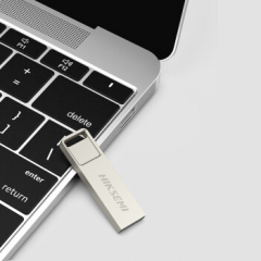 海康威视 X301 8GB USB2.0 U盘 金属外壳 商务便携 银色（16536）